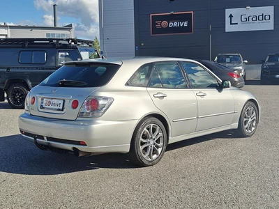 Lexus IS 200 2003, photo 6/15