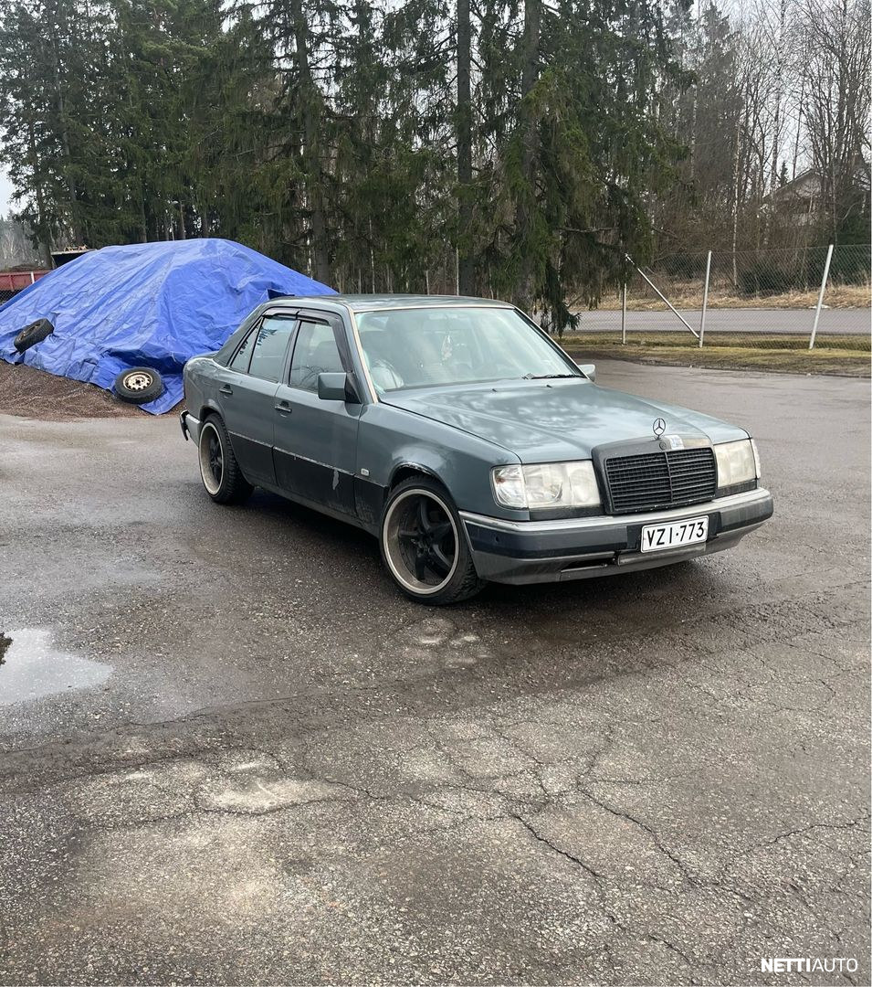 Mercedes-Benz 200