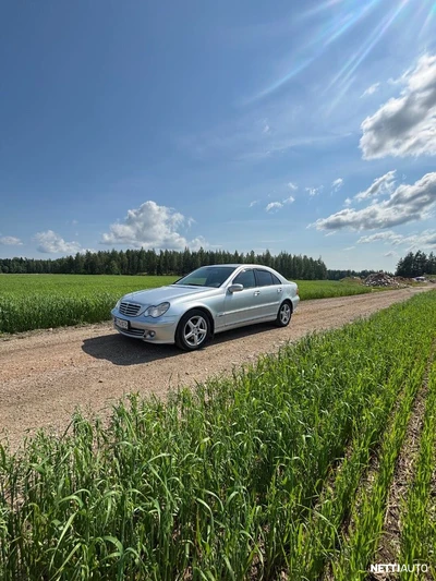 Mercedes-Benz C 2006, kuva 4/6