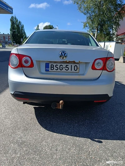 Volkswagen Jetta 2006, kuva 4/17