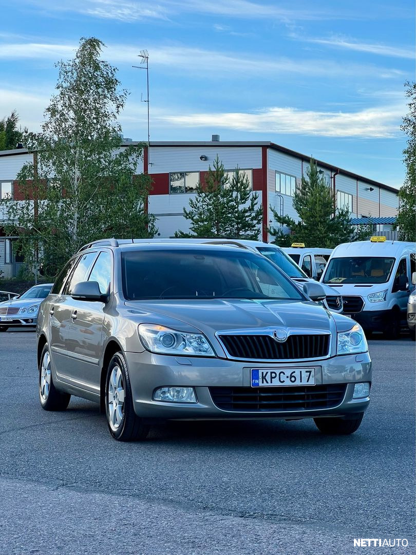 Skoda Octavia 2009, kuva 2/39