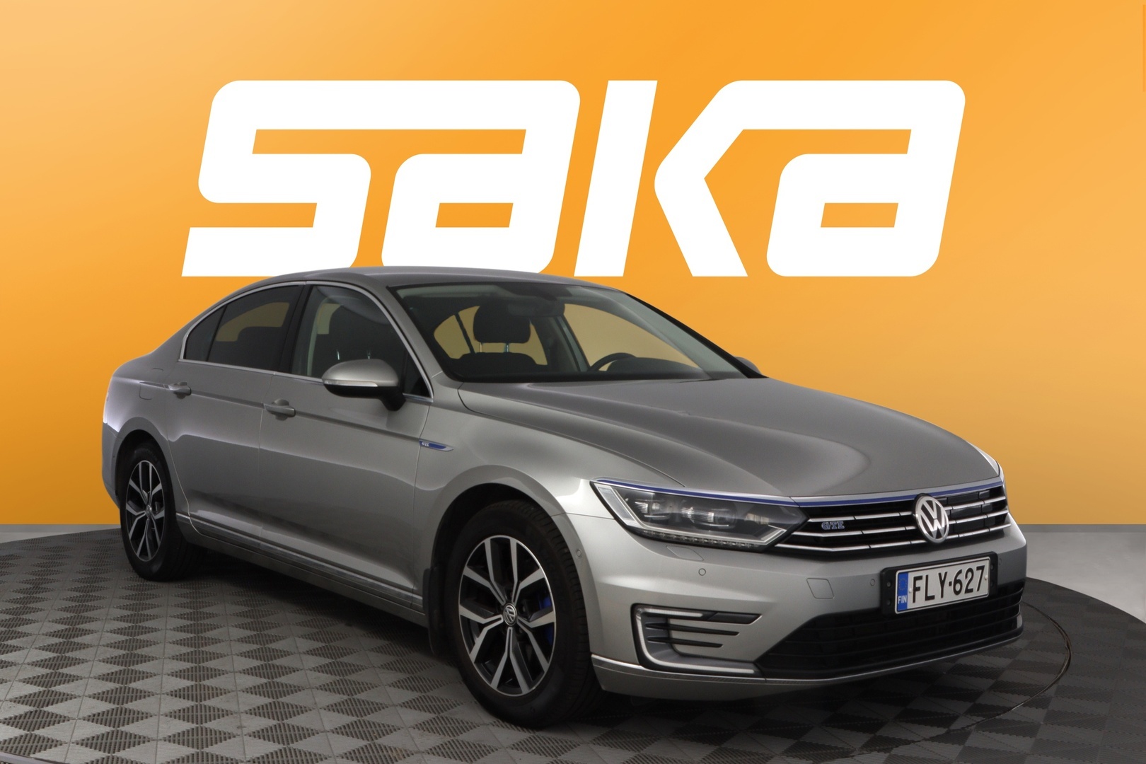 Volkswagen Passat Sedan GTE Plug-In Hybrid 160 kW (218 hv)