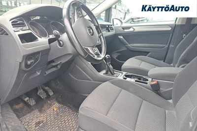 Volkswagen Touran 2017, photo 7/9
