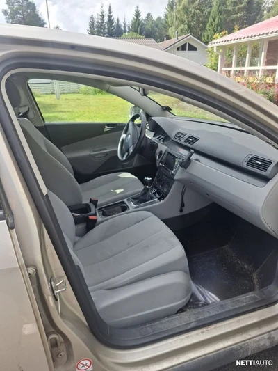 Volkswagen Passat 2005, photo 5/6