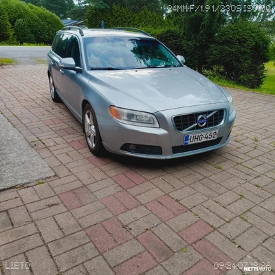 Volvo V70 2,0D Momentum 2010, kuva 2/14