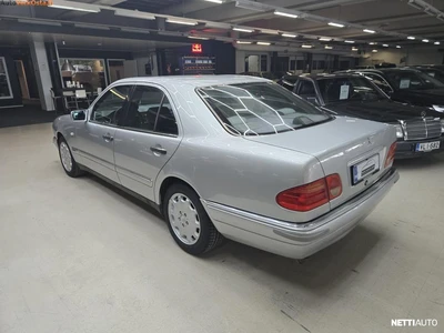 Mercedes-Benz E E 300 Td Elegance 1998, photo 4/15