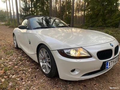 BMW Z4 2004, kuva 1/17