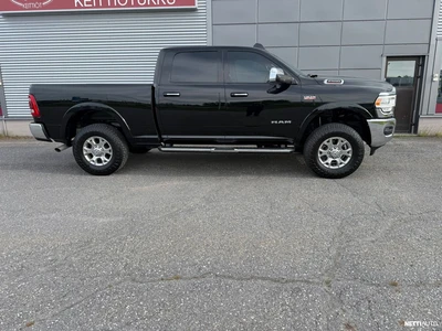 Dodge Ram Ram 2500 6.4 Laramie 2022, photo 7/14