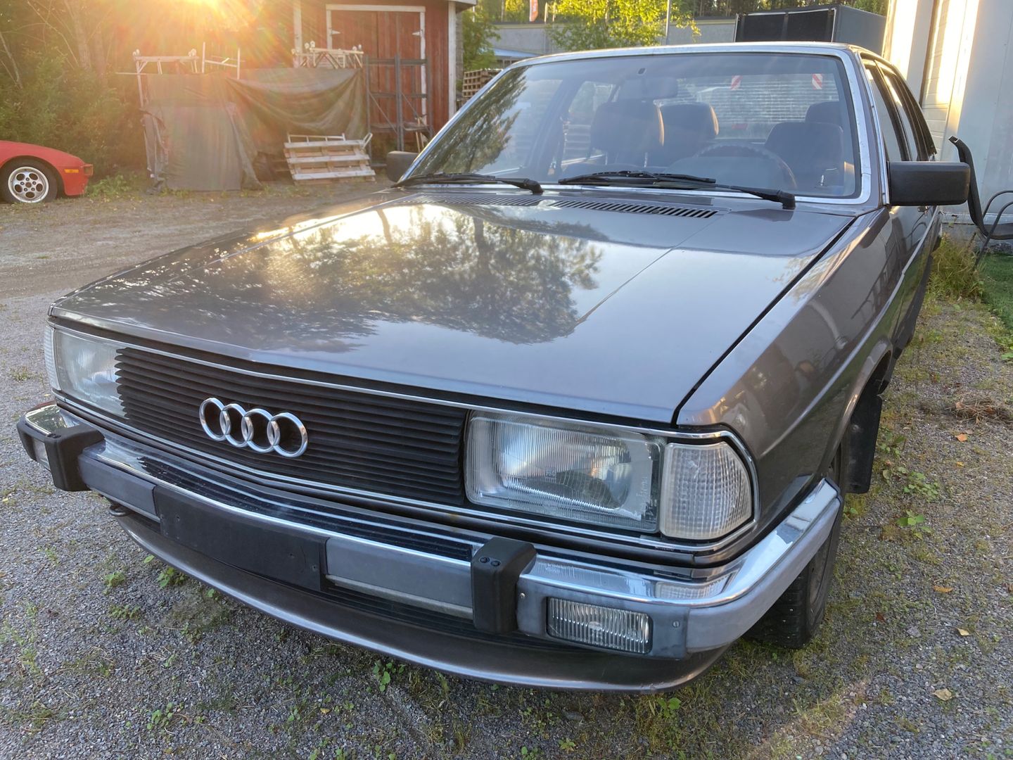 Audi 100