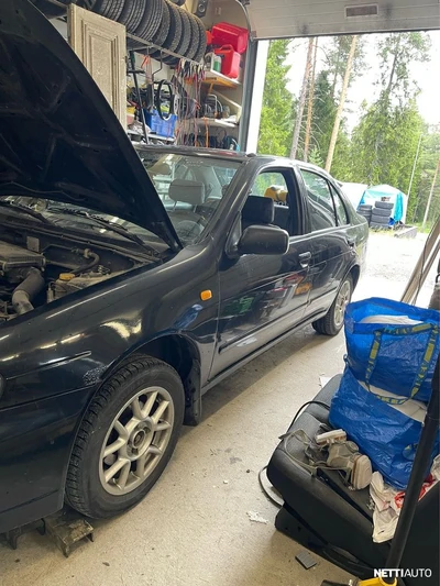 Nissan Almera 1,6 SLX Sedan 2000, kuva 2/8