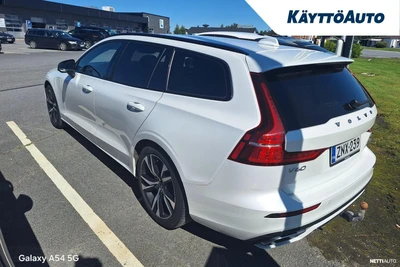 Volvo V60 2022, kuva 4/10