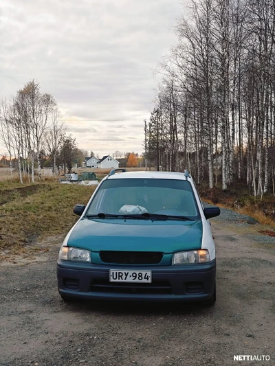 Mazda Demio 1999, photo 2/3