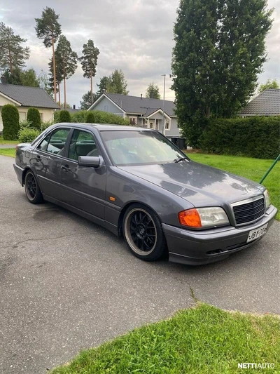 Mercedes-Benz C 1996, photo 2/8