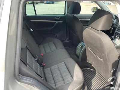 Skoda Octavia Combi 1,8 TSI Elegance 2012, kuva 6/10