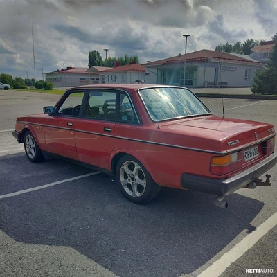 Volvo 240 1988, photo 4/11