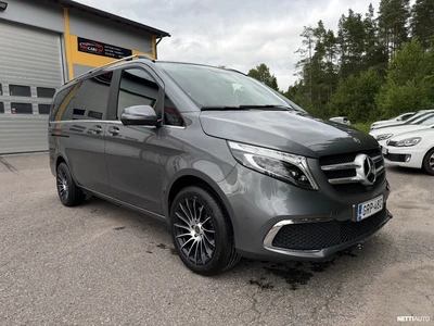 Mercedes-Benz V 2022, photo 1/30