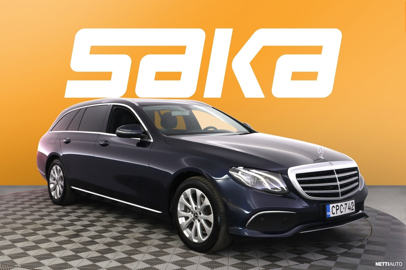 Mercedes-Benz E