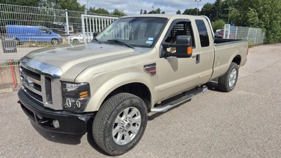 Ford F-250 2008, kuva 1/10