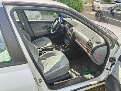 Peugeot 406 1996, photo 5/10