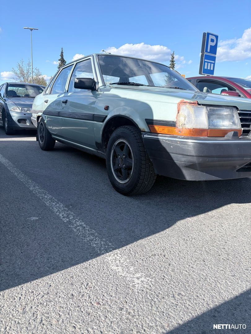 Toyota Carina II