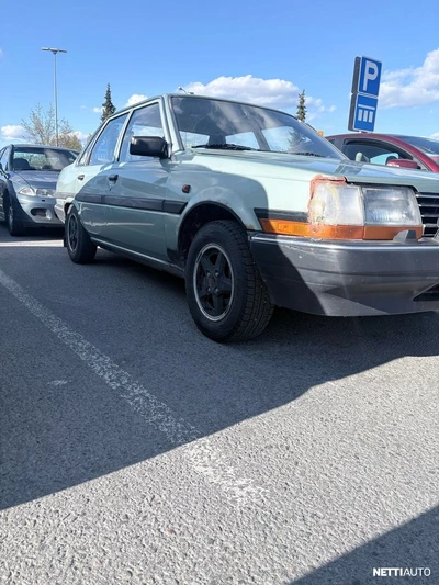 Toyota Carina II 1985, photo 1/3