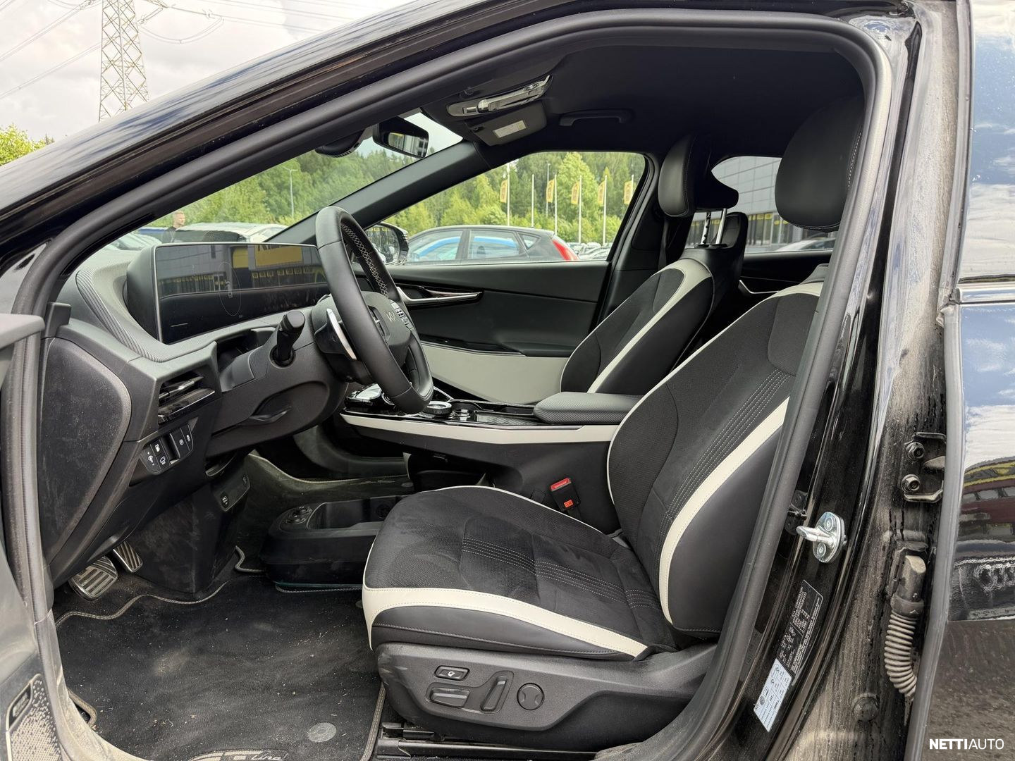 Kia EV6 2023, photo 7/10