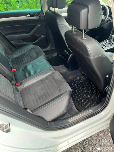 Volkswagen Passat 2018, photo 7/9