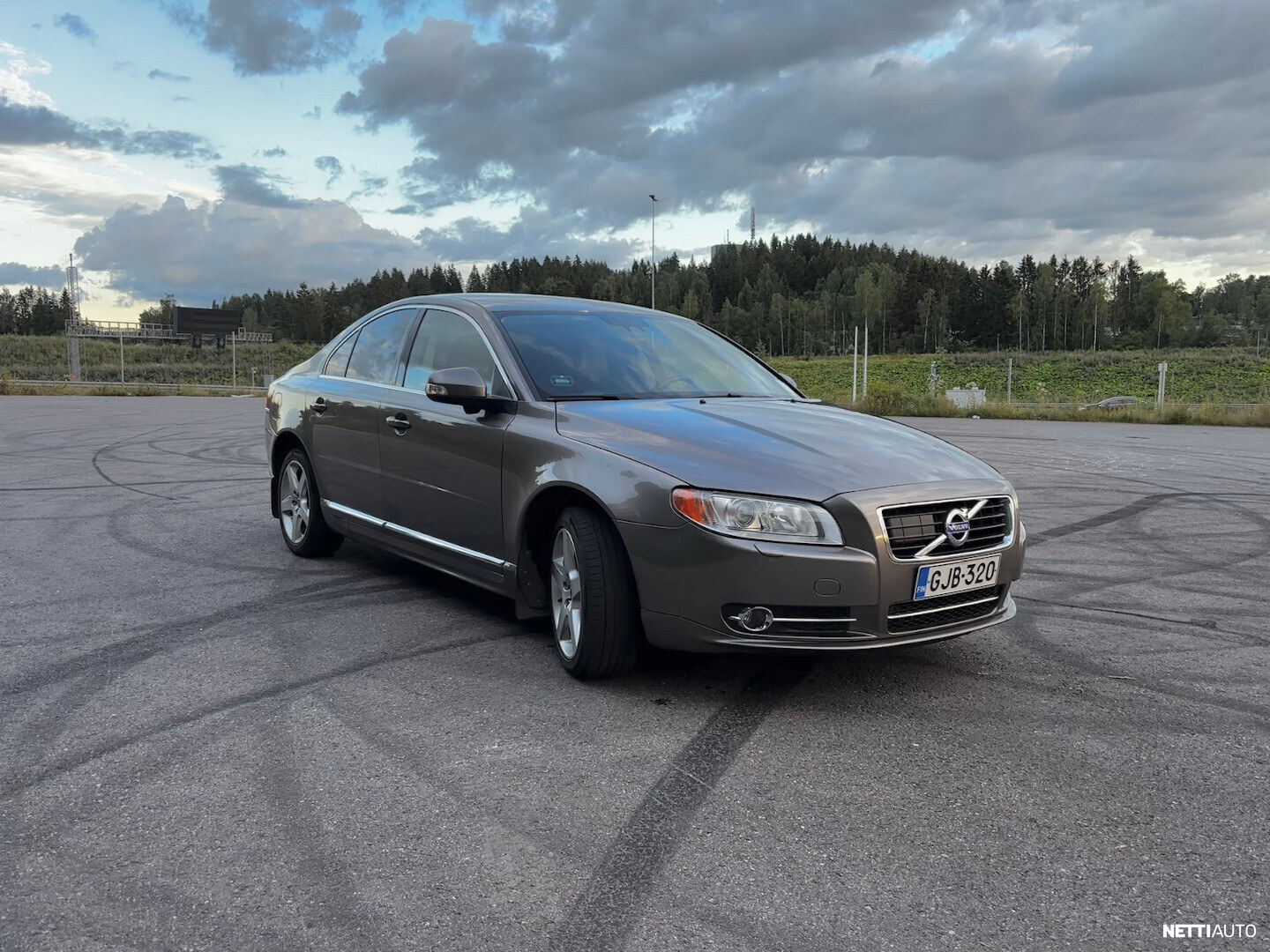 Volvo S80