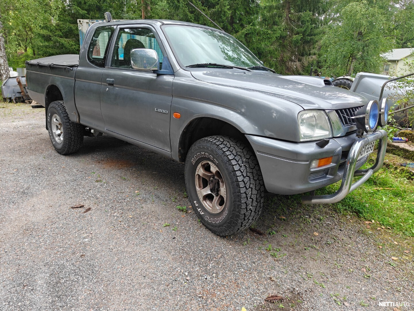 Mitsubishi L200