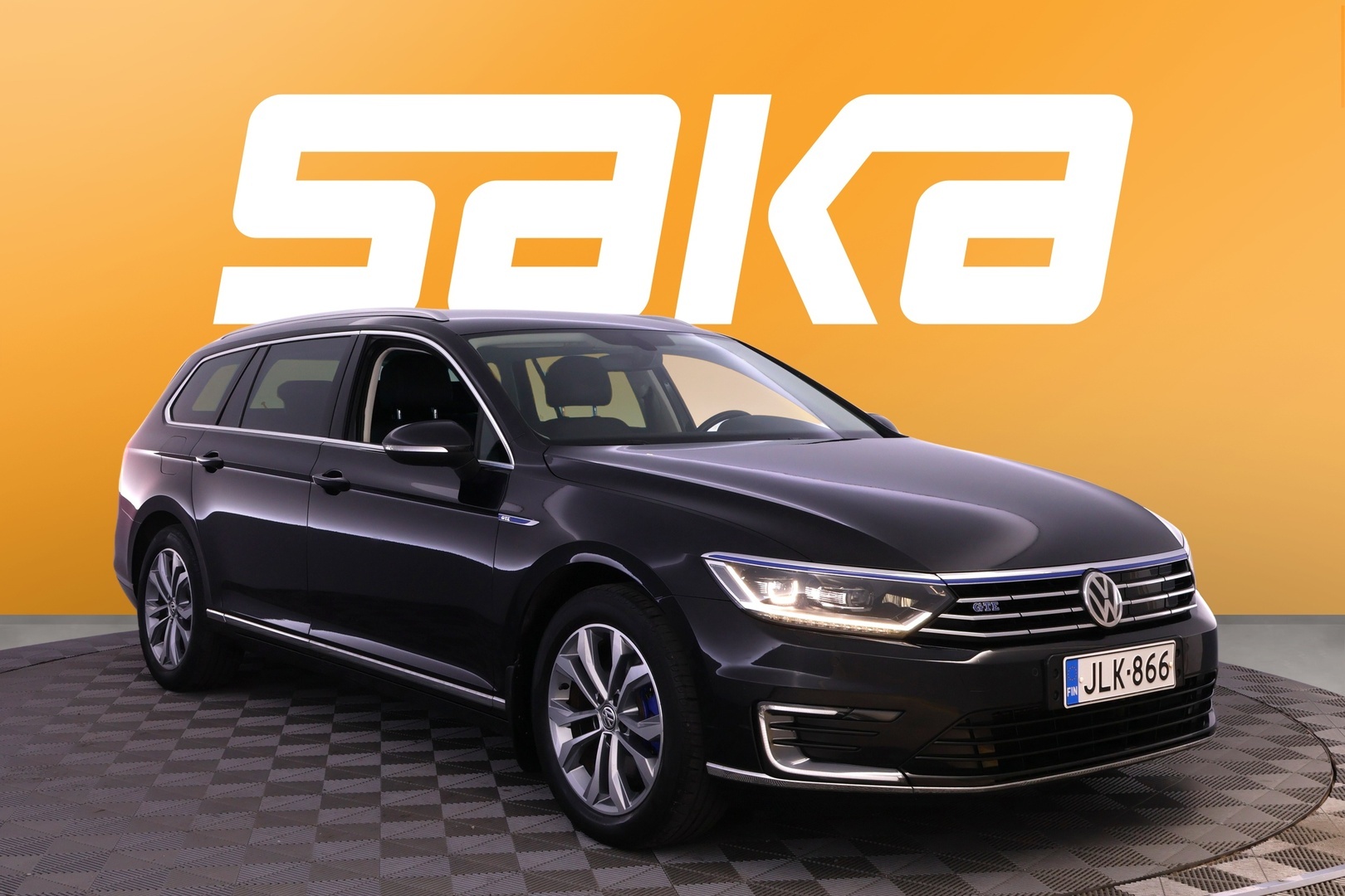 Volkswagen Passat Variant GTE Plug-In Hybrid 160 kW (218 hv) DSG