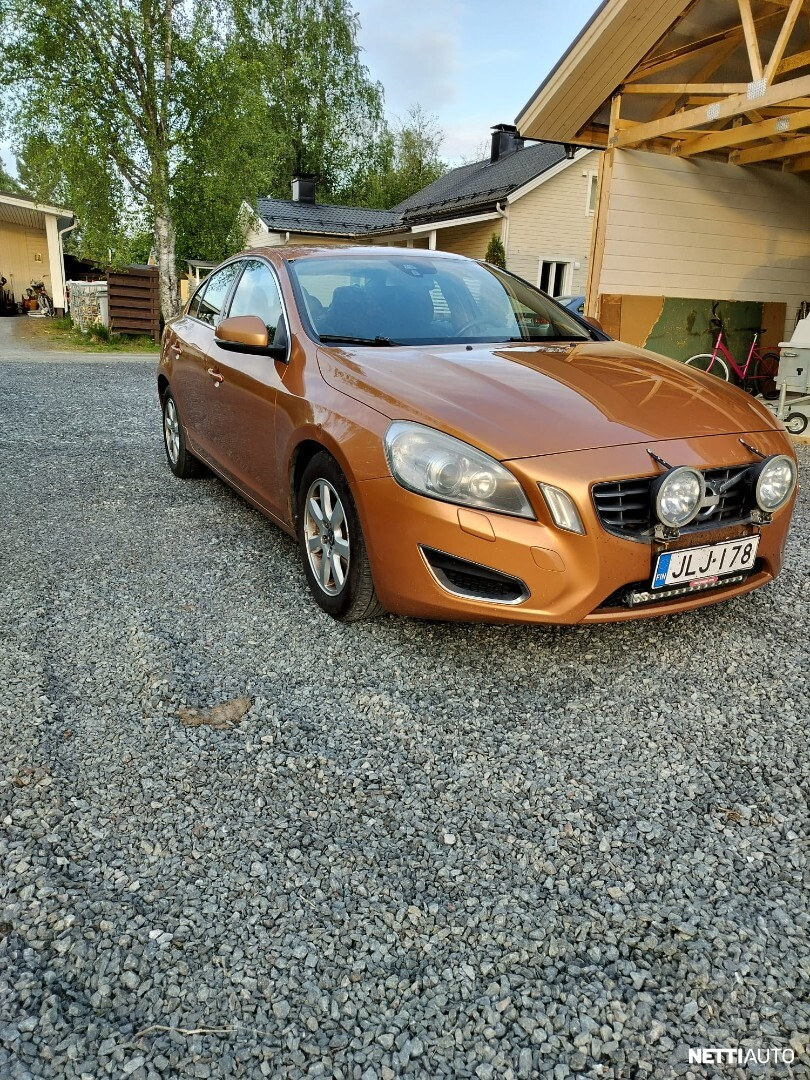 Volvo S60