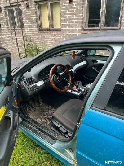 BMW 320 2006, photo 2/8