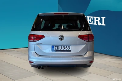 Volkswagen Touran 2016, kuva 6/10