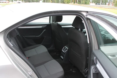 Skoda Octavia 1,2 TSI Ambition 2014, kuva 5/8