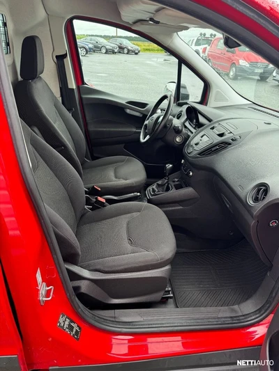 Ford Transit Courier 2019, photo 4/11