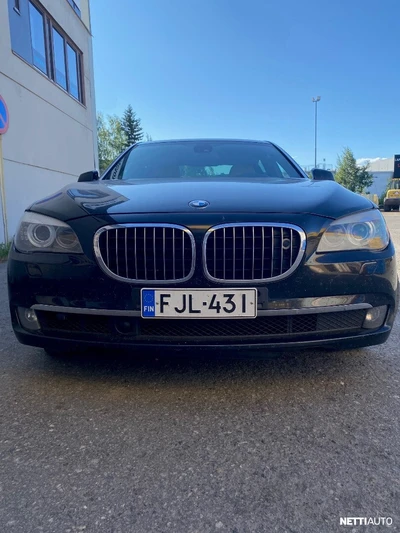 BMW 750 Lang 2010, kuva 7/10