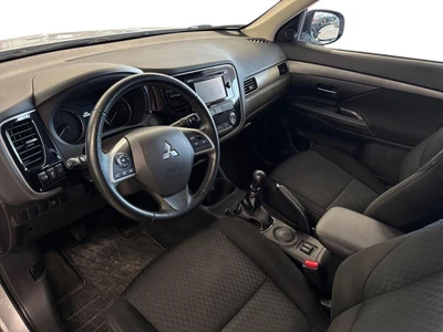 Mitsubishi Outlander 2015, kuva 7/34