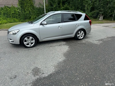 Kia Ceed 2011, photo 1/15