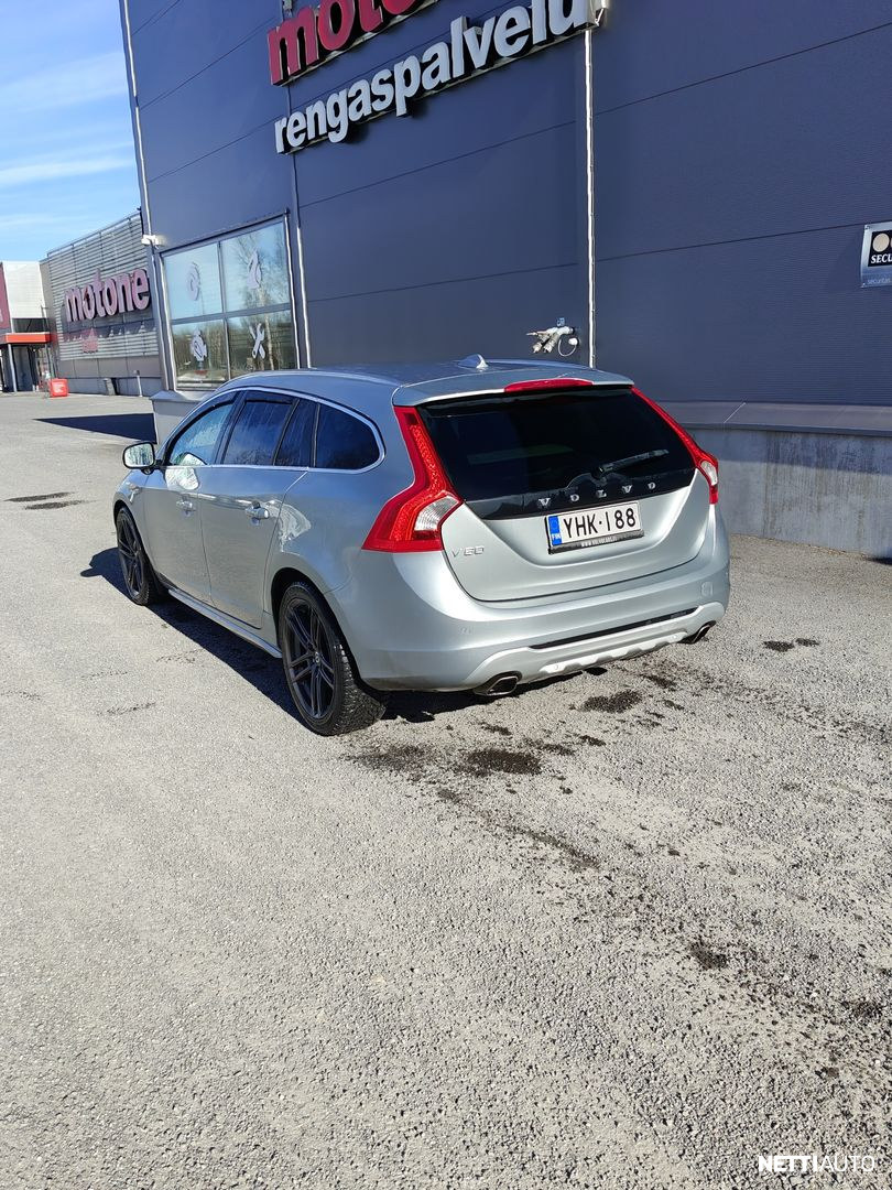 Volvo V60 2011, photo 5/16