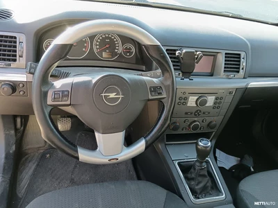 Opel Vectra 2006, photo 3/9