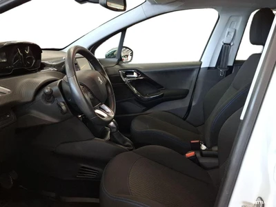 Peugeot 208 Style VTi 82 5-ov 2018, photo 7/19
