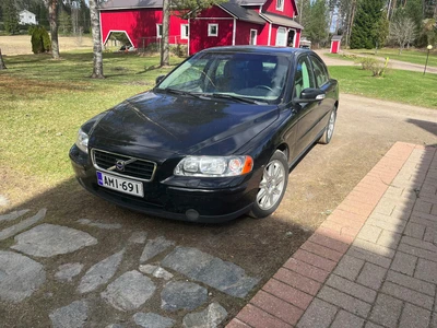 Volvo S60 2,5T 2007, kuva 2/10