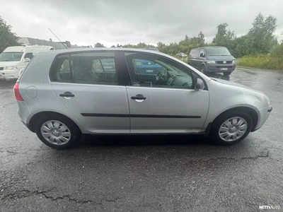 Volkswagen Golf Trendline 1,6 75 kW 4d 2007, kuva 4/11