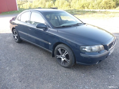Volvo S60 2001, photo 1/9