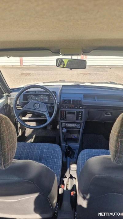 Peugeot 205 1987, kuva 7/10