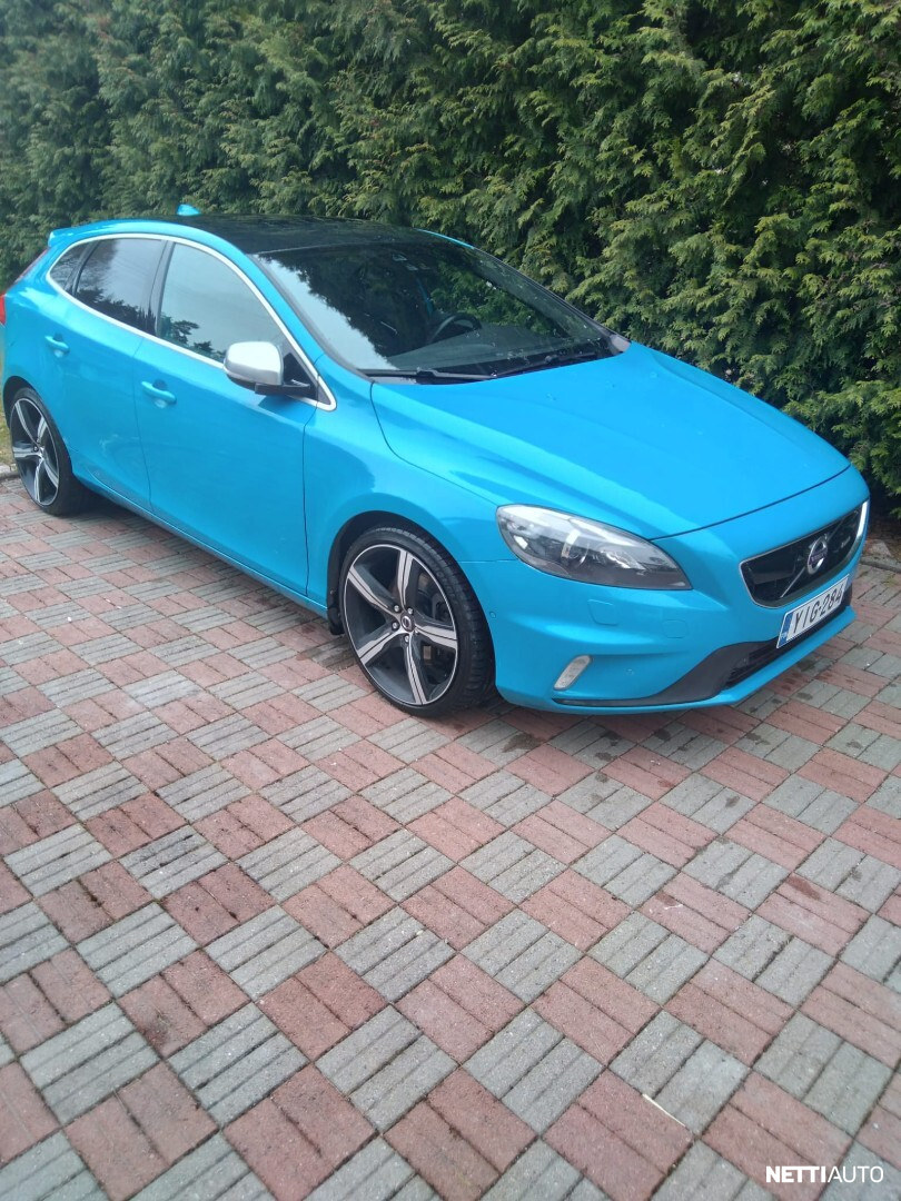 Volvo V40