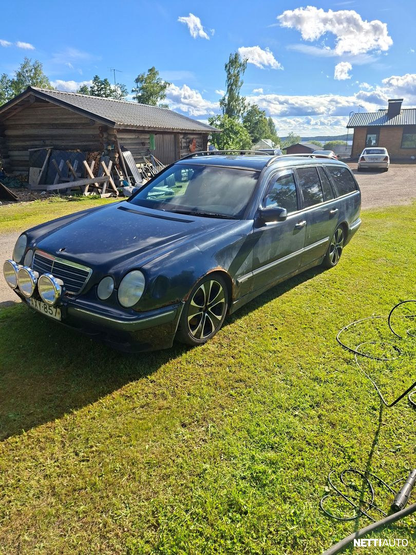 Mercedes-Benz E