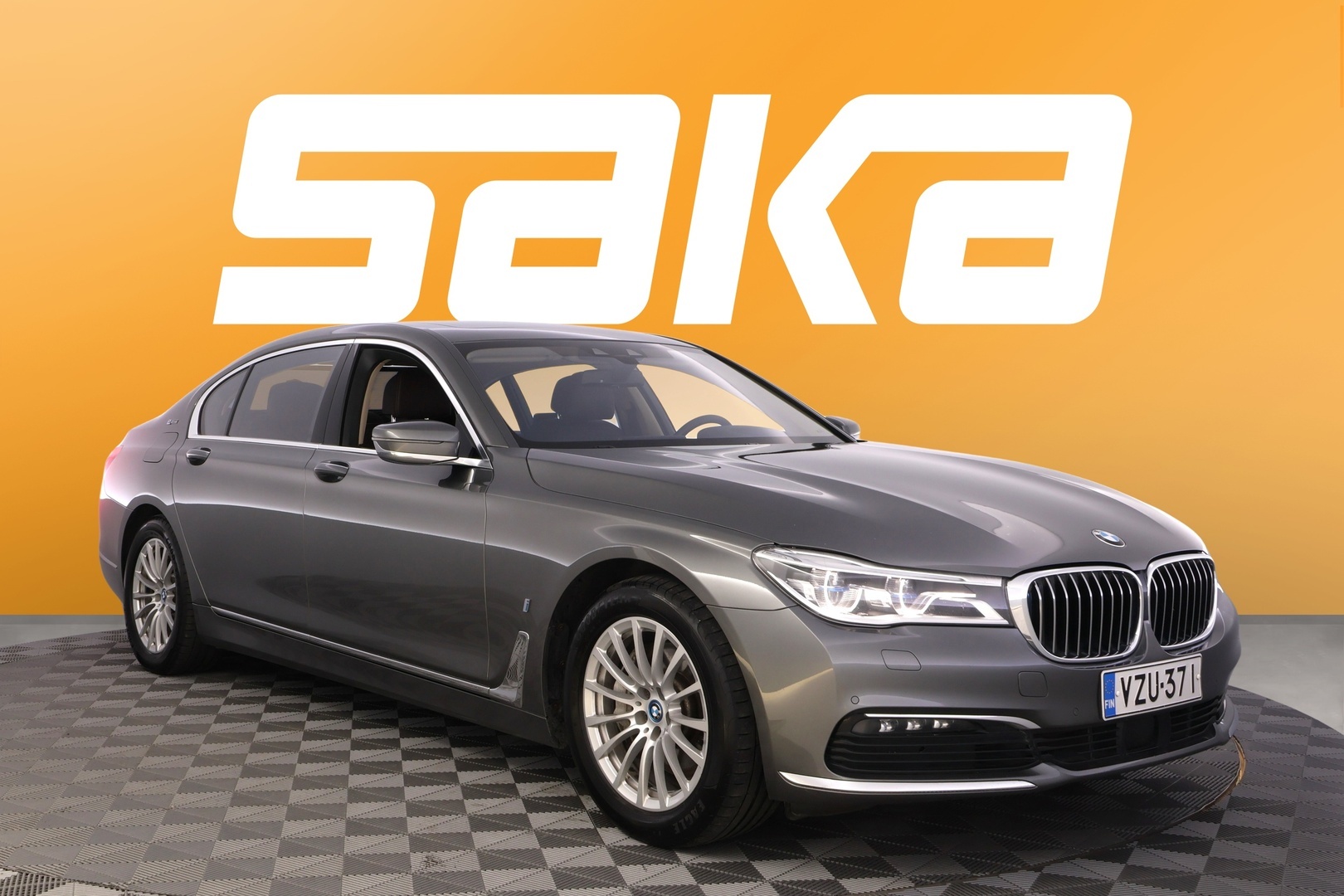 BMW 740