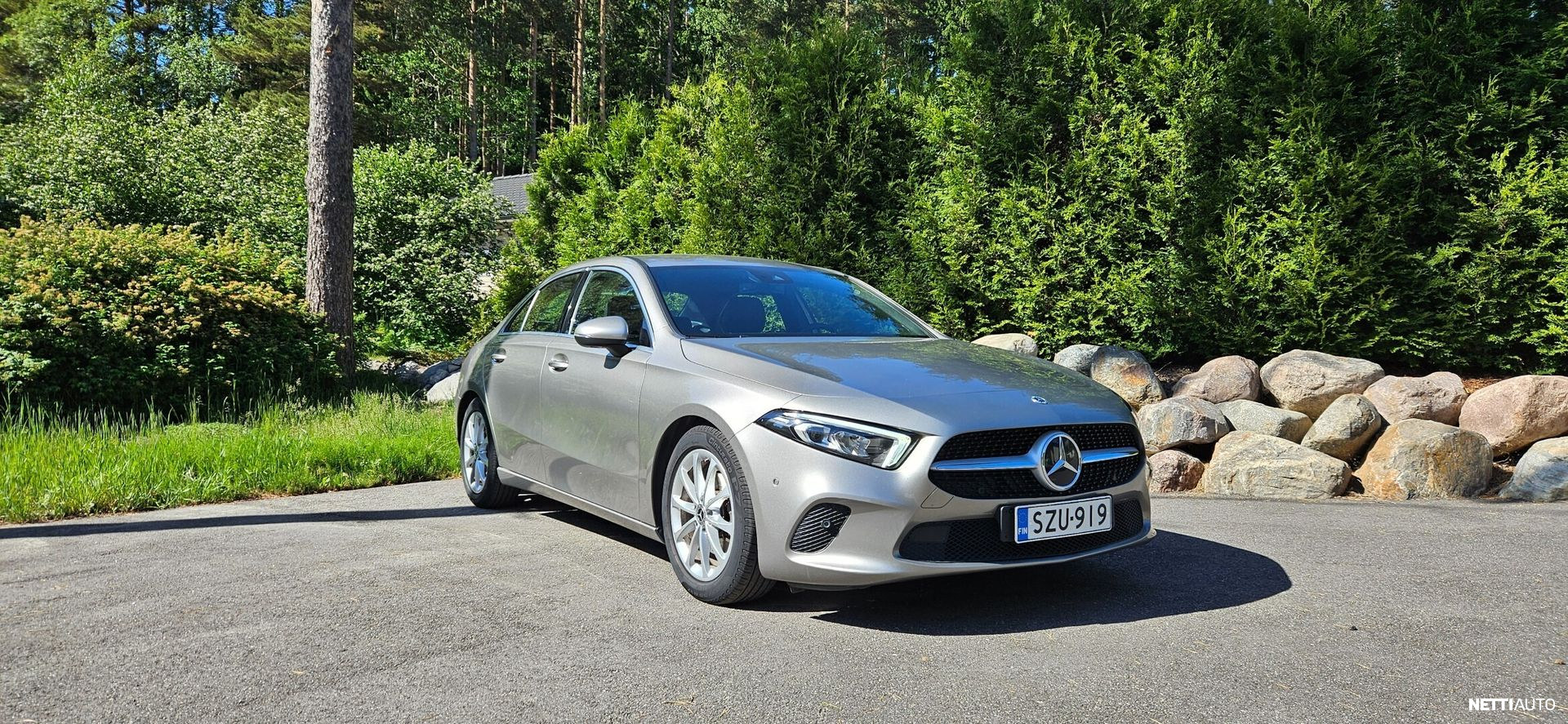 Mercedes-Benz A