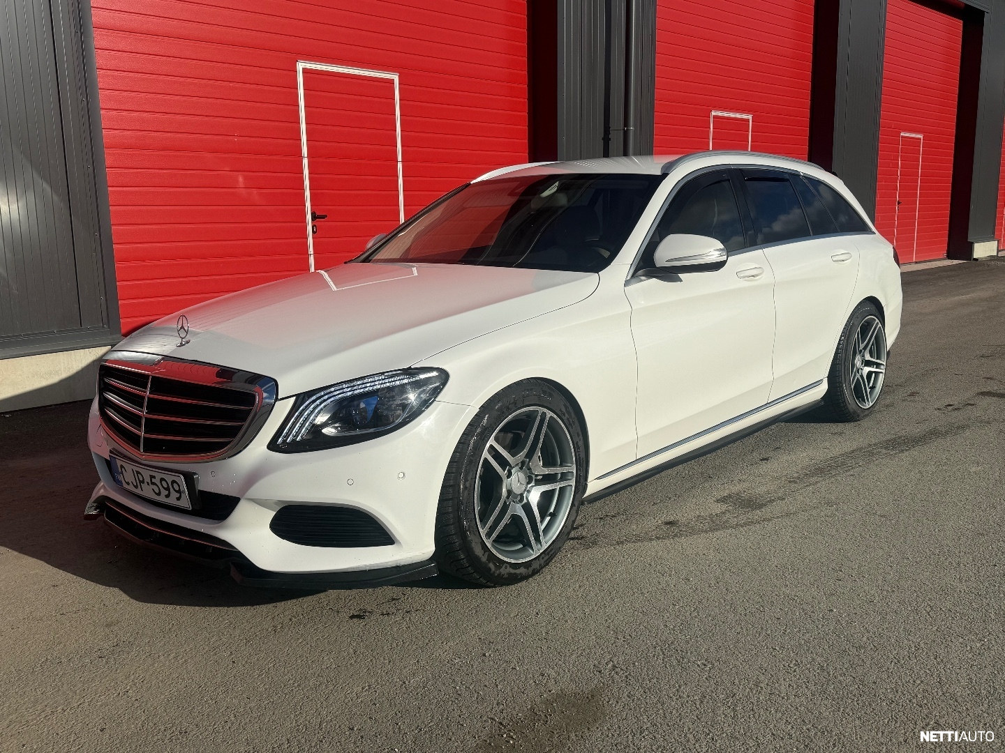 Mercedes-Benz C 220